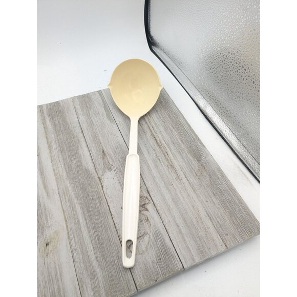 Ekco Almond #1 Nylon Soup/Sauce Ladle USA Dishwasher Safe Kitchen Utensil 11" - Picture 1 of 8